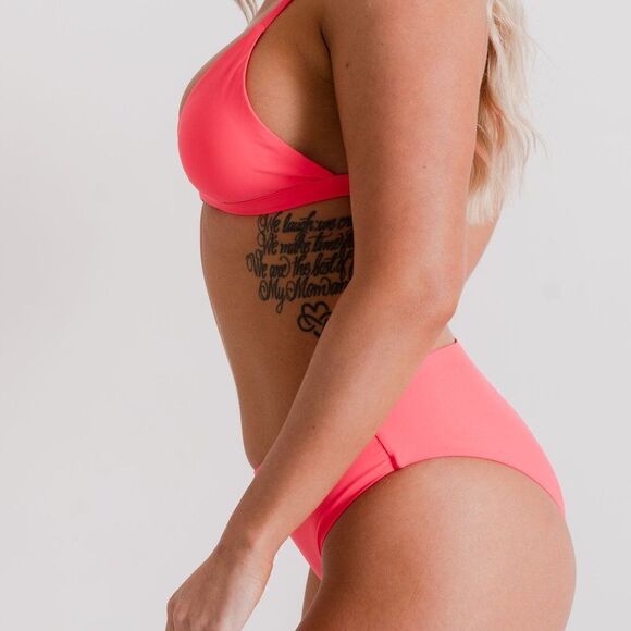 NWT Large: Midrise Full Coverage Briefs Bikini Swim Bottom in Hot Pink - Picture 3 of 8